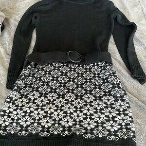 VENUS Black and White Floral Knit Dress